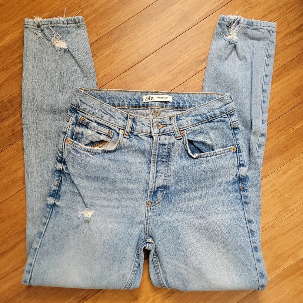 Zara Light Wash Button Fly Denim Jeans Size 31 - Picture 1 of 4